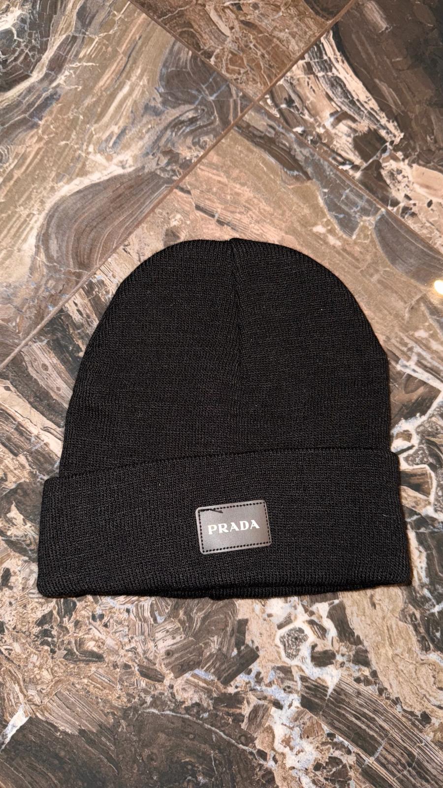 Cappello Prada milano